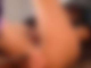 VeroSuit's Live Sex Cam Show