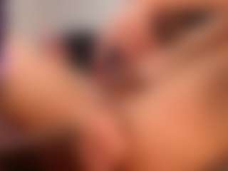 VeroSuit's Live Sex Cam Show