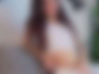 Live cam show with Aisha - Body Massage on crypto-cams