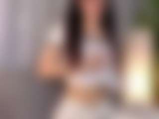 Live cam show with Aisha - Green Eyes on StripNow