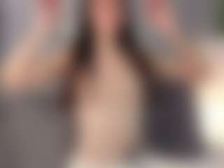 Live cam show with Aisha - Body Massage on Hubzter Live