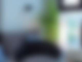 Live cam show with Aisha - Dirty Talk on Fling VIP Chat