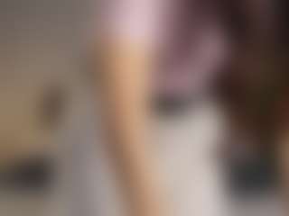 Live cam show with Aisha - Teen (18+) on Camsoda