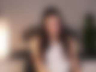 Live cam show with Aisha - Body Massage on https://playwithruby.com