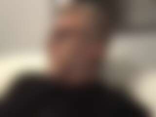 Axl-hot's Live Sex Cam Show