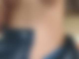 Live cam show with Ahana - Fingers on crypto-cams