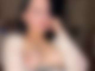 Live cam show with LolaRaze - Moaning on parknlotfishbdy