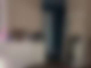 Live cam show with LolaRaze - Shaved on Camsoda