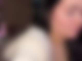 Live cam show with LolaRaze - Moaning on madthumbs