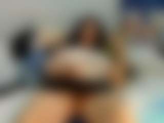 naih-reyes's Live Sex Cam Show