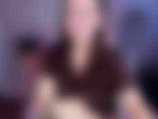 Live cam show with Nelie-Evans - Brown Hair on Camsoda Late Night