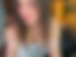 Live cam show with Nelie-Evans - Public on Soda Cam