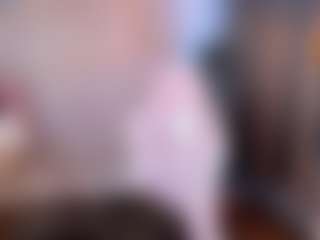 Live cam show with Nelie-Evans - Green Eyes on Camsoda