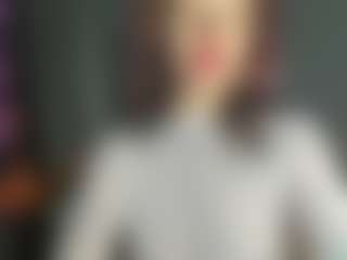 Live cam show with Ricki-Bloom - Blue Eyes on fapnchat