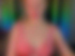 Live cam show with Ricki-Bloom - Blue Eyes on Camsoda