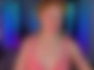 Live cam show with Ricki-Bloom - Striptease on Latina Girls