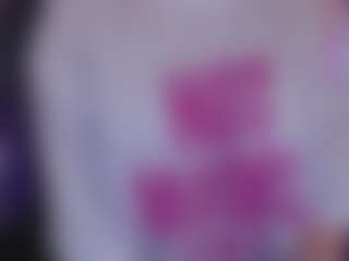 Live cam show with Ricki-Bloom - Solo on Camsoda