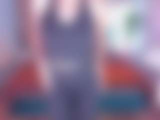 Live cam show with Alisha - Normal on CamClone