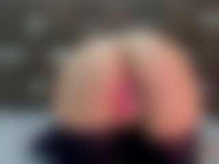 Live cam show with AllicePetit - Red Hair on CamClone