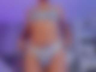 Live cam show with Andreaa-Clark - Spanking on live18s.com