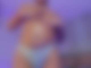 Live cam show with Andreaa-Clark - Swallow on galaxygirlnitro.com