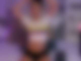 Live cam show with Andreaa-Clark - Lovense on CamClone
