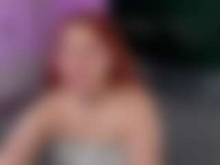 Live cam show with Lisa - Body Massage on LiveSexCams6