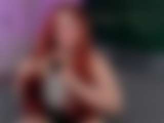 Live cam show with Lisa - Cute on milfzrlive.com