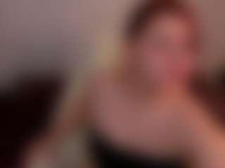 Live cam show with Lisa - Oil on TeamSkeetLive