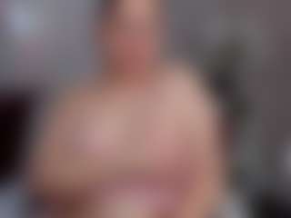 Live cam show with Lisa - Thong on camwithhim.com