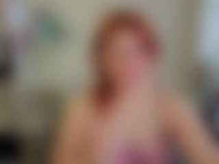 Live cam show with Lisa - Brown Hair on Milfs Live