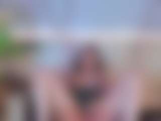 Live cam show with Sienna-Bellucci - Cute on studioflirtlive.com