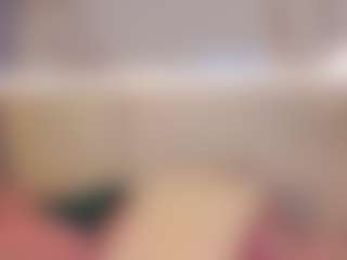 Live cam show with Sienna-Bellucci - Cock Rating on Camiplay Live