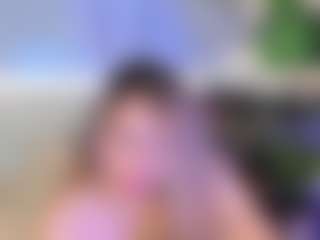 Live cam show with Sienna-Bellucci - Facial on liverealitysex.com