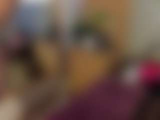 Live cam show with Sienna-Bellucci - Mature on Camsoda