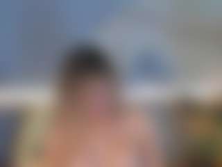 Live cam show with Sienna-Bellucci - Athletic Bedroom on Strip Flash - Live Sex Shows