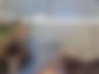Live cam show with Sienna-Bellucci - Mature on Stripli.com