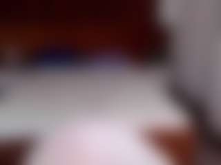 Emili-Hols's Live Sex Cam Show
