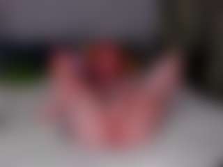 Emili-Hols's Live Sex Cam Show