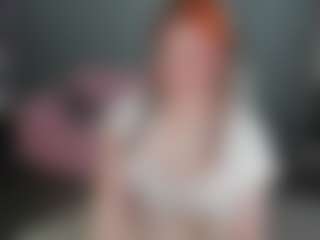Live cam show with Emili-Hols - Gray Eyes on Camsoda