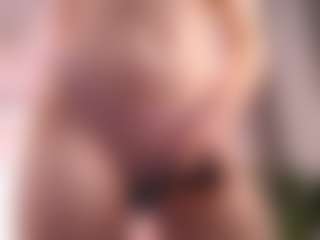 Live cam show with Mary - BBW on live18s.com