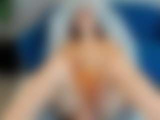Live cam show with Lilith - Interactivetoy on Stripli.com