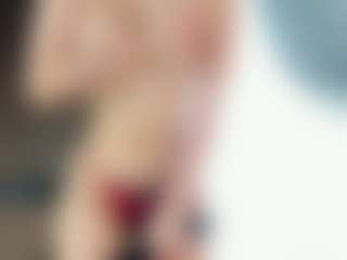 CorrinneHillestad's Live Sex Cam Show