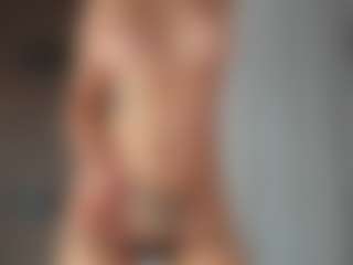 CorrinneHillestad's Live Sex Cam Show