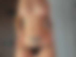 CorrinneHillestad's Live Sex Cam Show