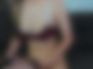 CorrinneHillestad's Live Sex Cam Show