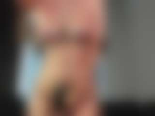 CorrinneHillestad's Live Sex Cam Show