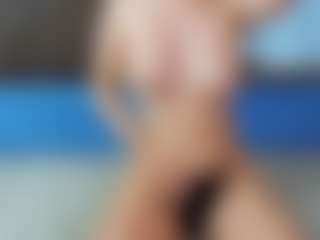 CorrinneHillestad's Live Sex Cam Show