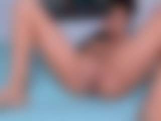 Live cam show with Hanna-fox20 - Tease on Camsoda