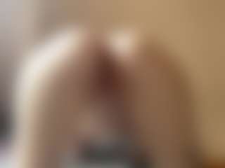 Live cam show with Lauren - Flirt Young Adult on madthumbs